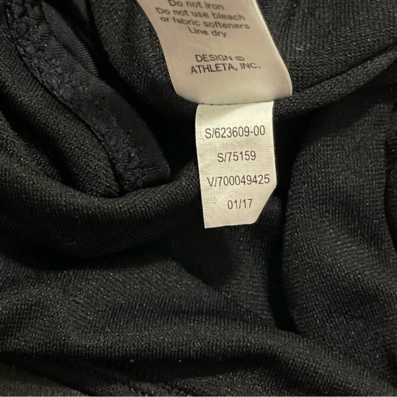 Athleta One Piece Swimsuit Black Ruched Halter Size Large - Picture 8 of 10